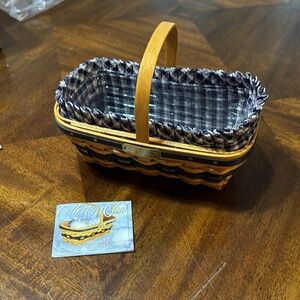 2003 Longaberger Collector’s Club miniature Easter Basket